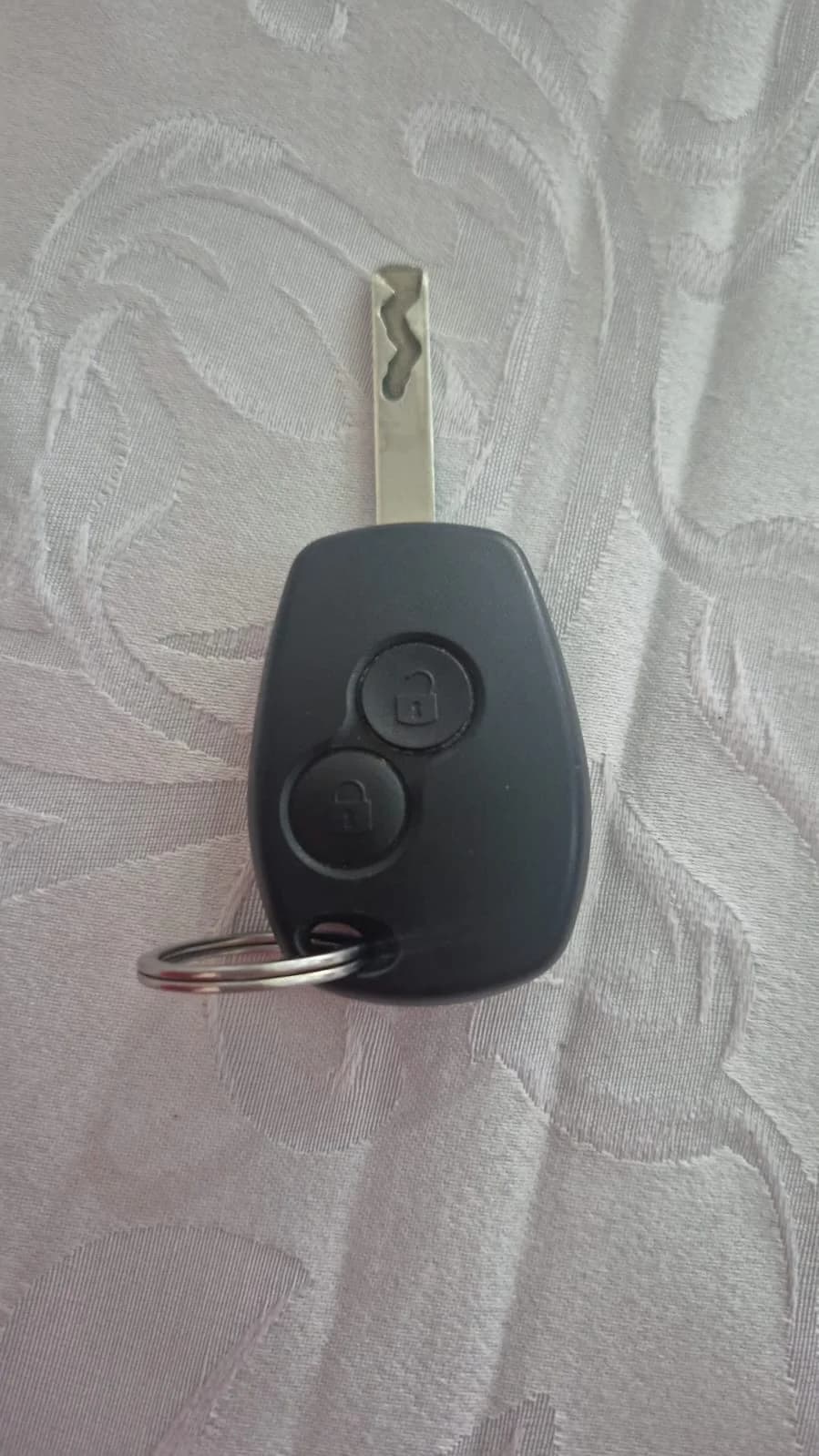 Cheie nouă programată pentru Renault Trafic 2.