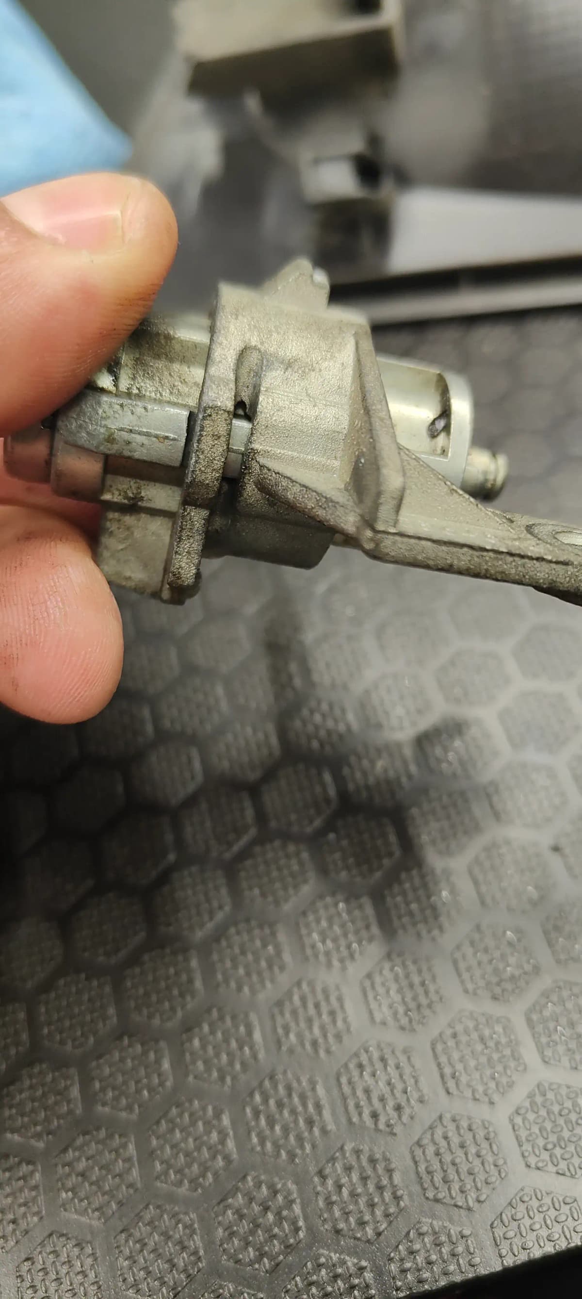 Butuc de ușă reparat pentru Dacia Logan 3 2020.