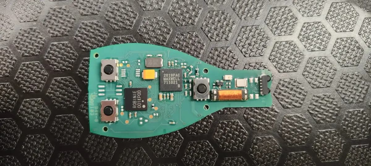 Cheie auto reparată pentru Mercedes, cheie FBS4.