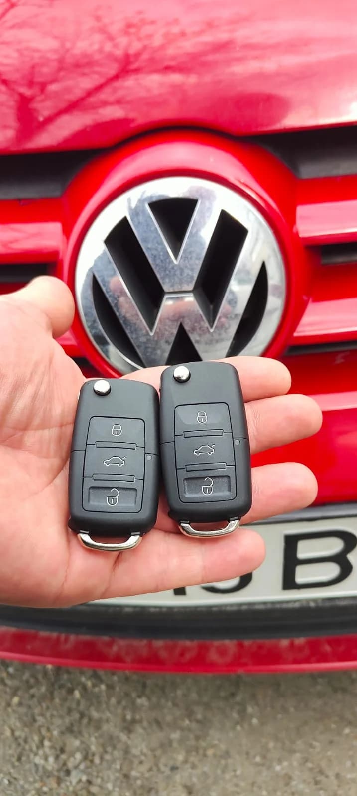 Cheie nouă făcută după pierderea cheii pentru Volkswagen Golf, 2 chei noi.